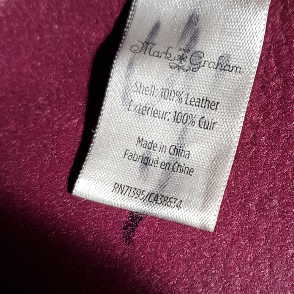 Mark and Graham Leather Crossbody Bag - Picture 5 of 8